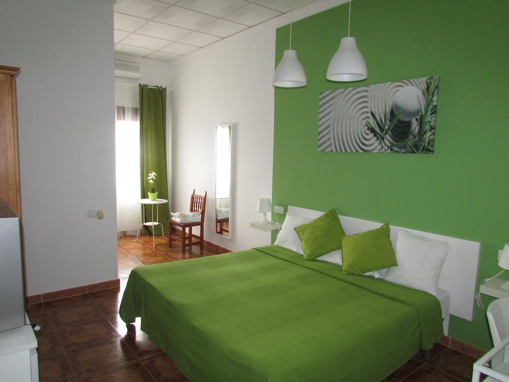 El Manantial Hotel Malaga Exterior photo